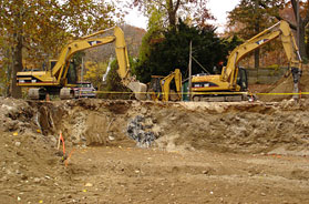 Free estimates for excavation services, foundation work, demolitions and swimming pool excavation. 